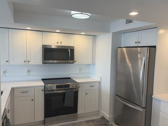 3000 E Sunrise #17F Fort Lauderdale, FL 33304