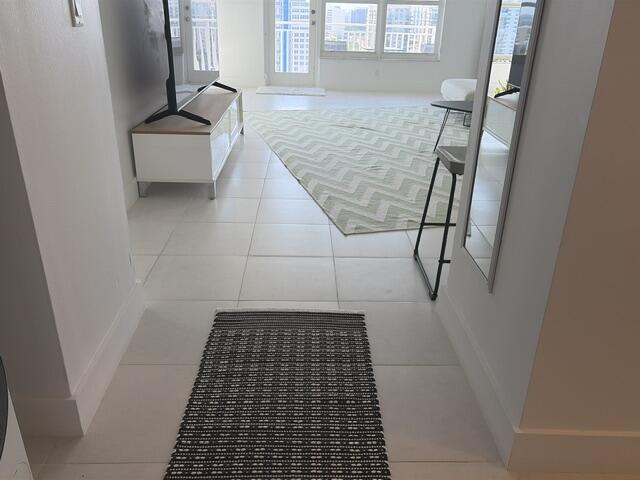 3000 E Sunrise #17F Fort Lauderdale, FL 33304