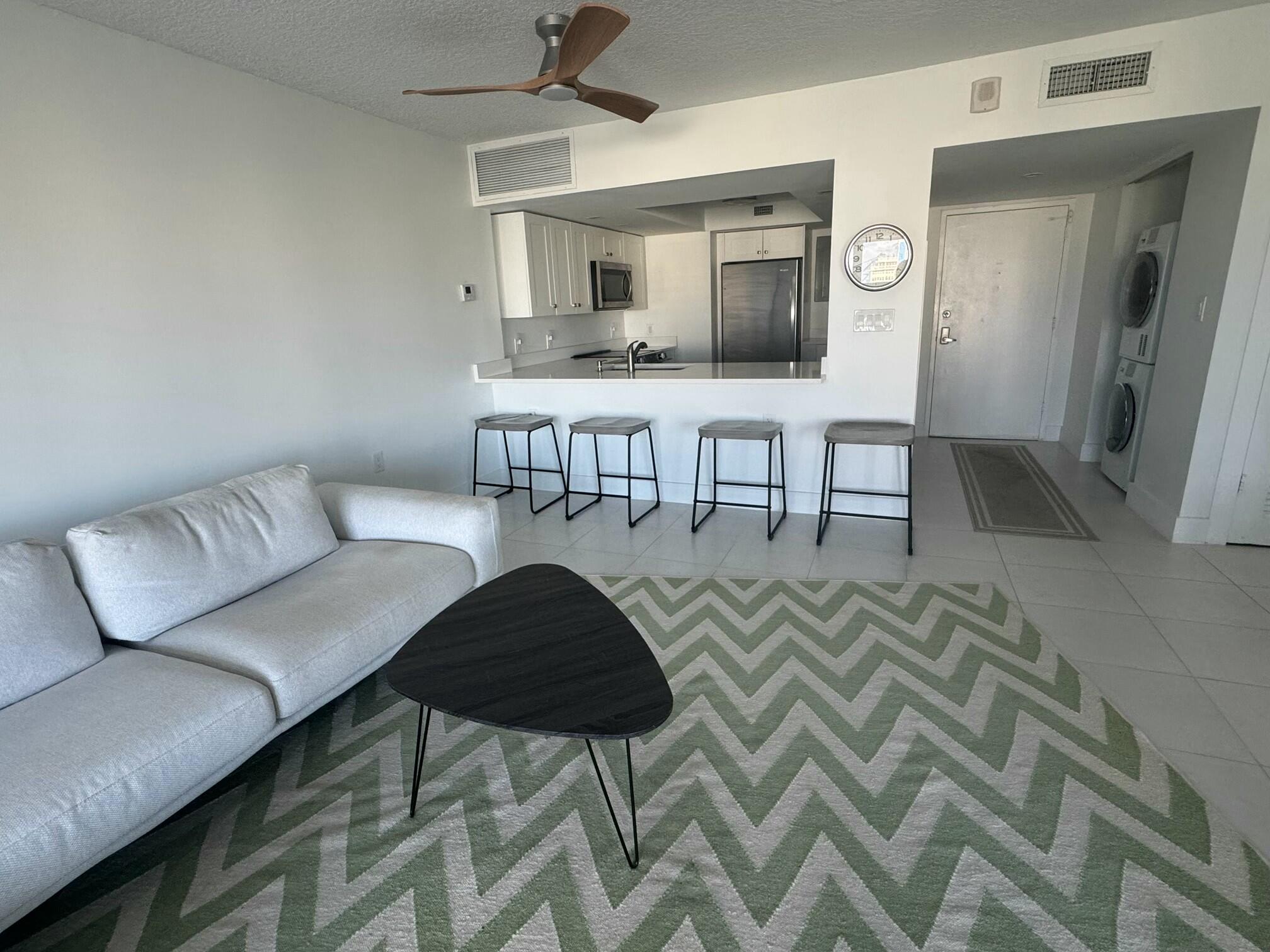 3000 E Sunrise #17F Fort Lauderdale, FL 33304