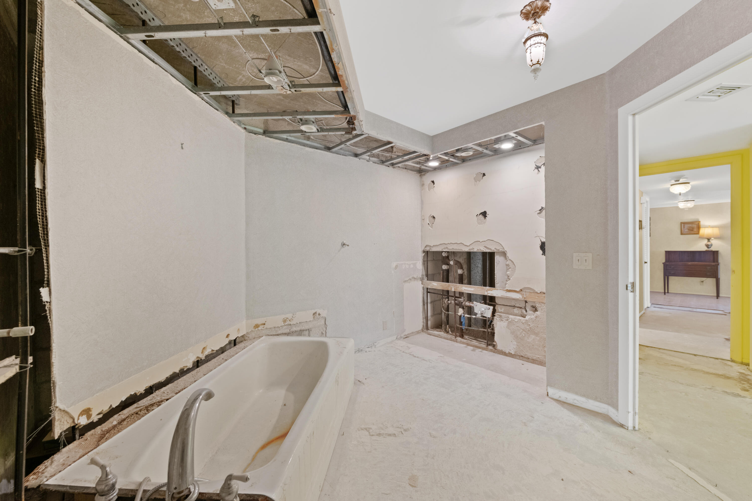 4100 Galt Ocean Dr #408 Fort Lauderdale, FL 33308
