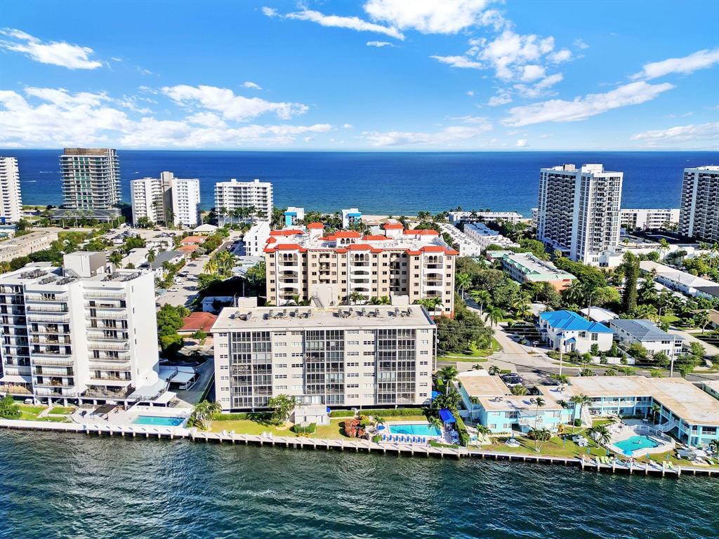 615 N Riverside Dr #706