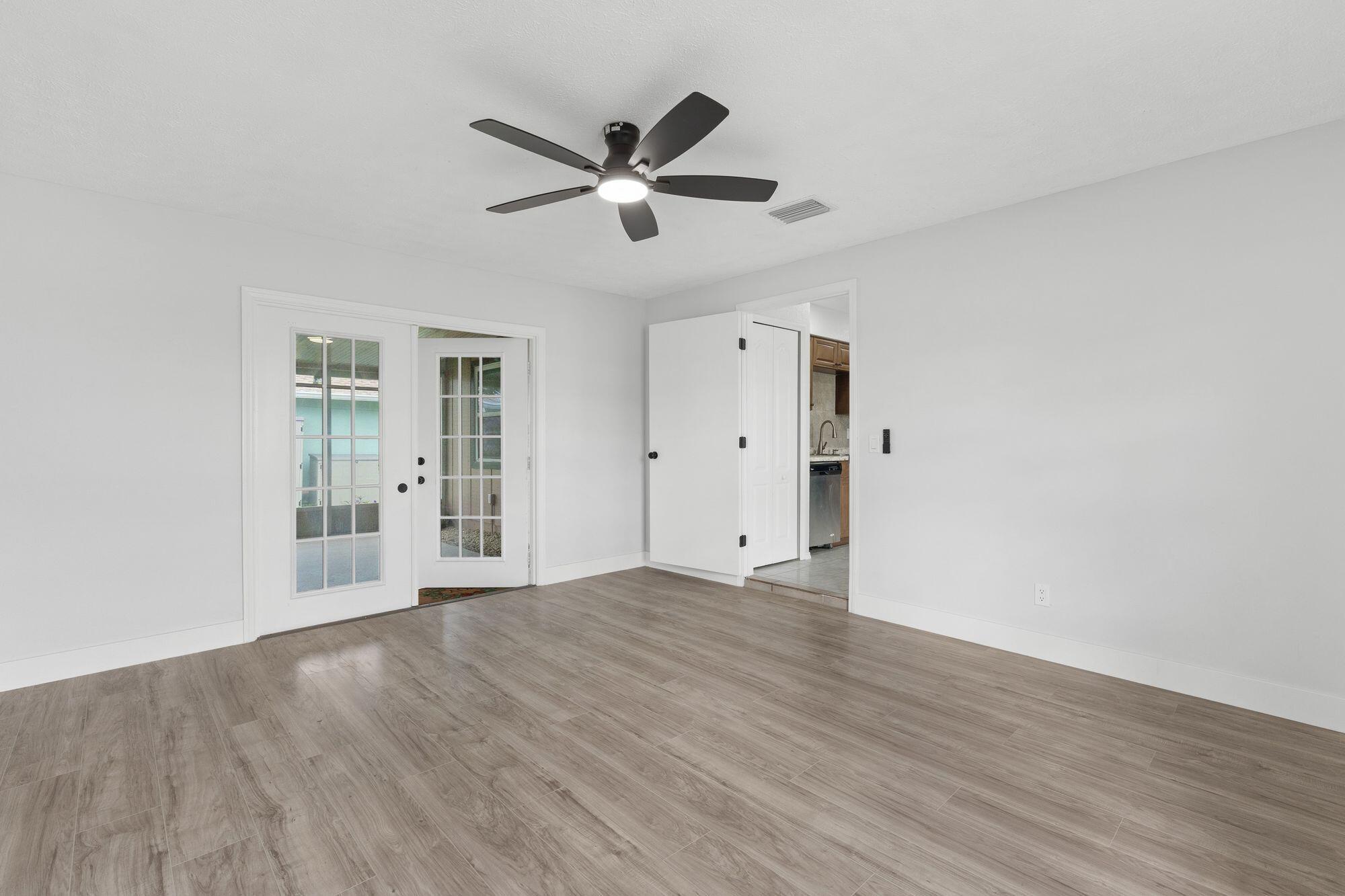 365 16th St Vero Beach, FL 32962