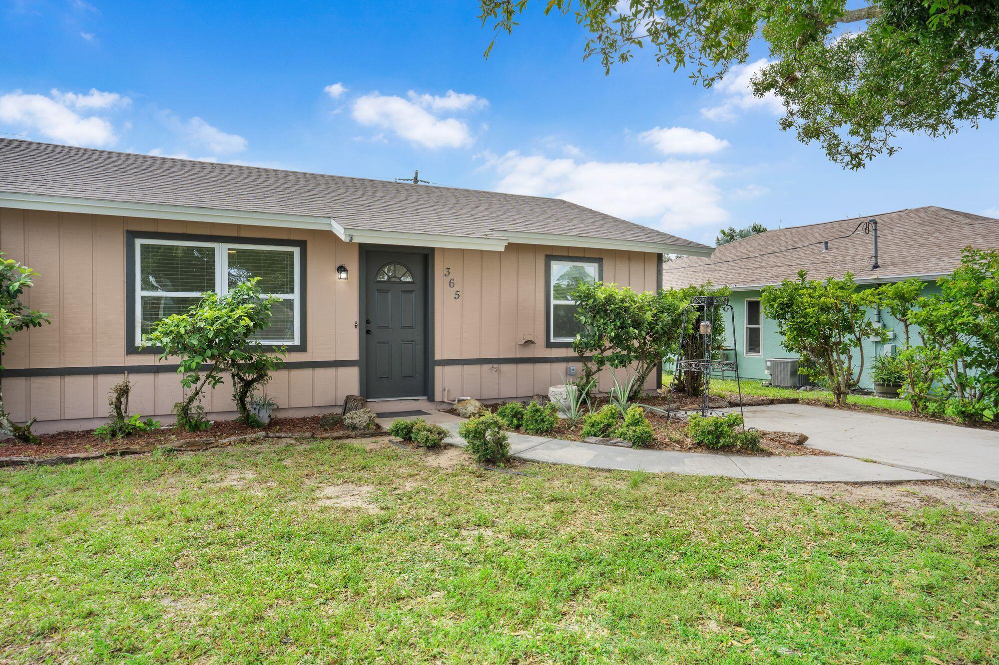 365 16th St Vero Beach, FL 32962