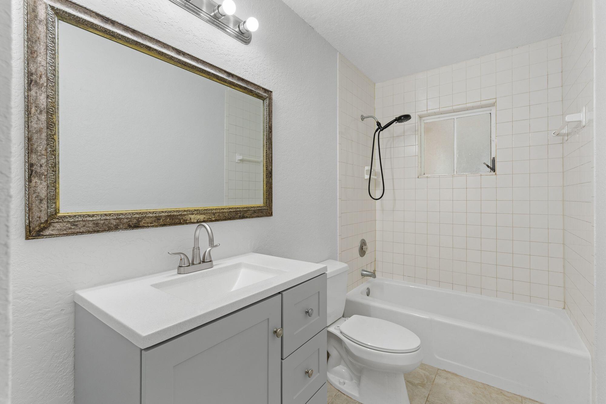 365 16th St Vero Beach, FL 32962
