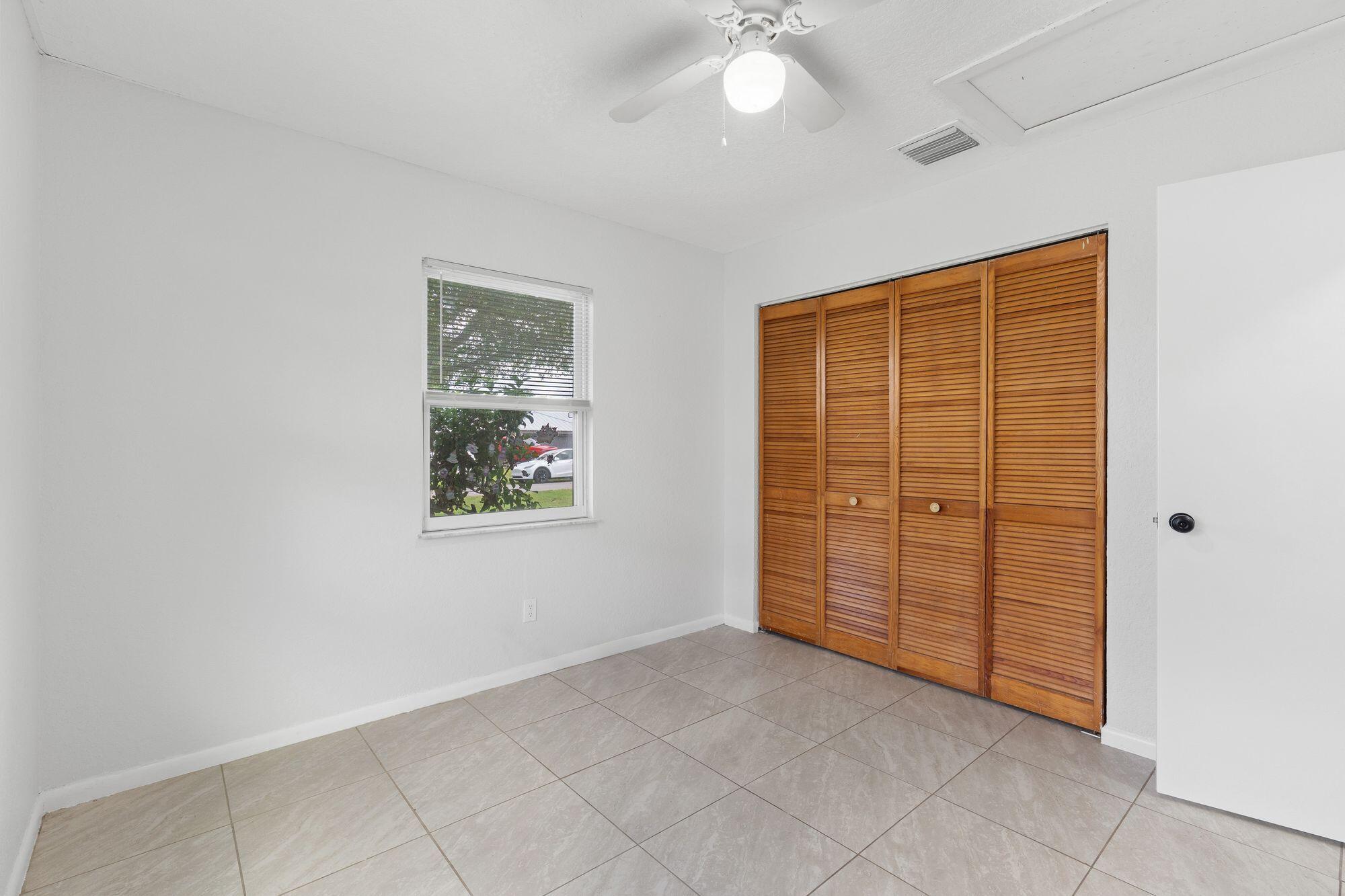 365 16th St Vero Beach, FL 32962