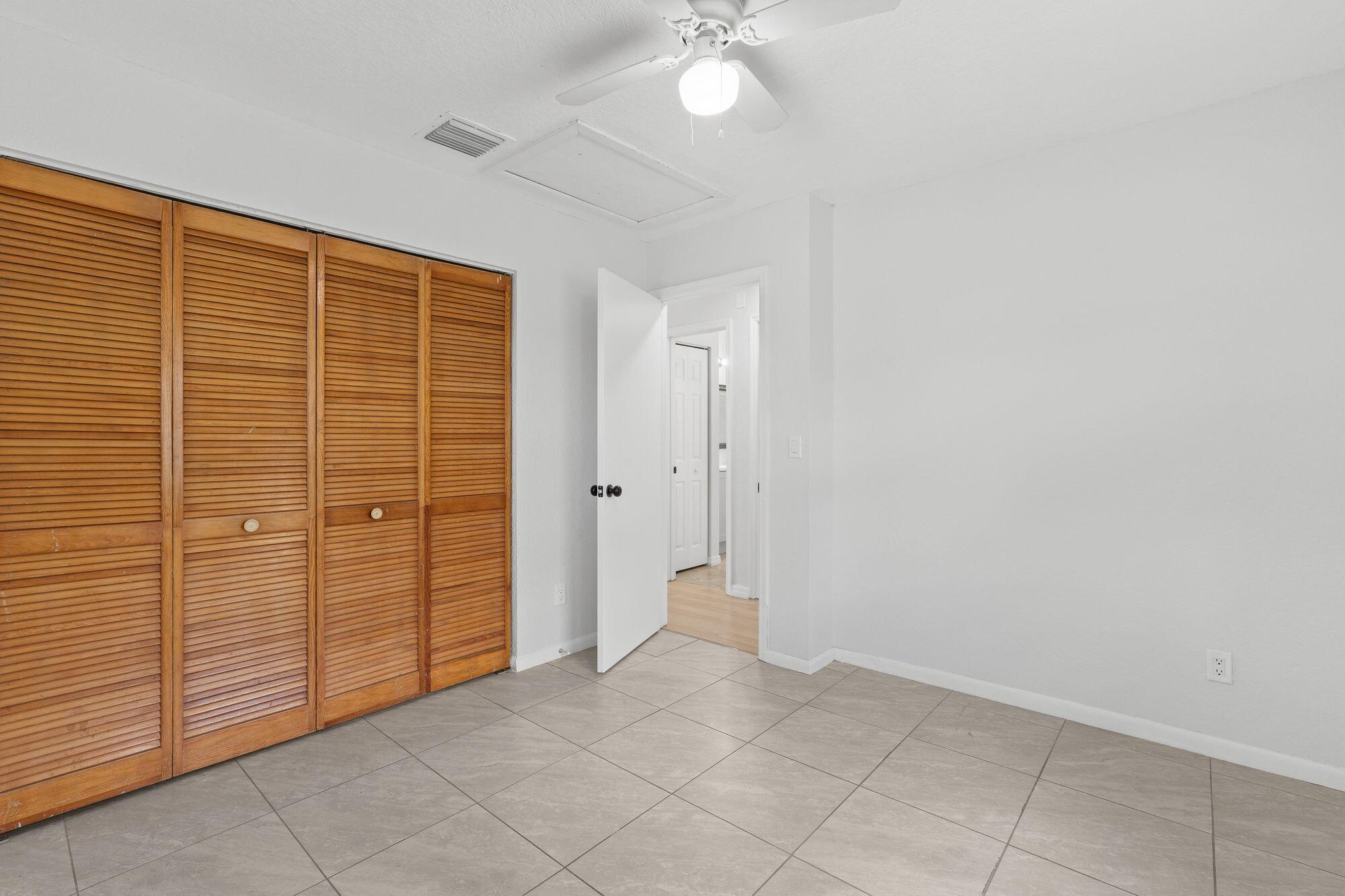 365 16th St Vero Beach, FL 32962