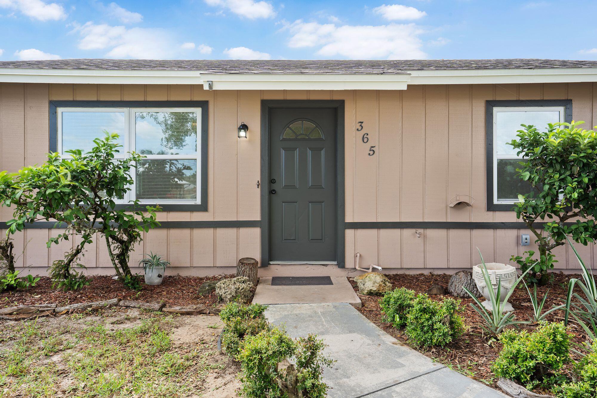 365 16th St Vero Beach, FL 32962