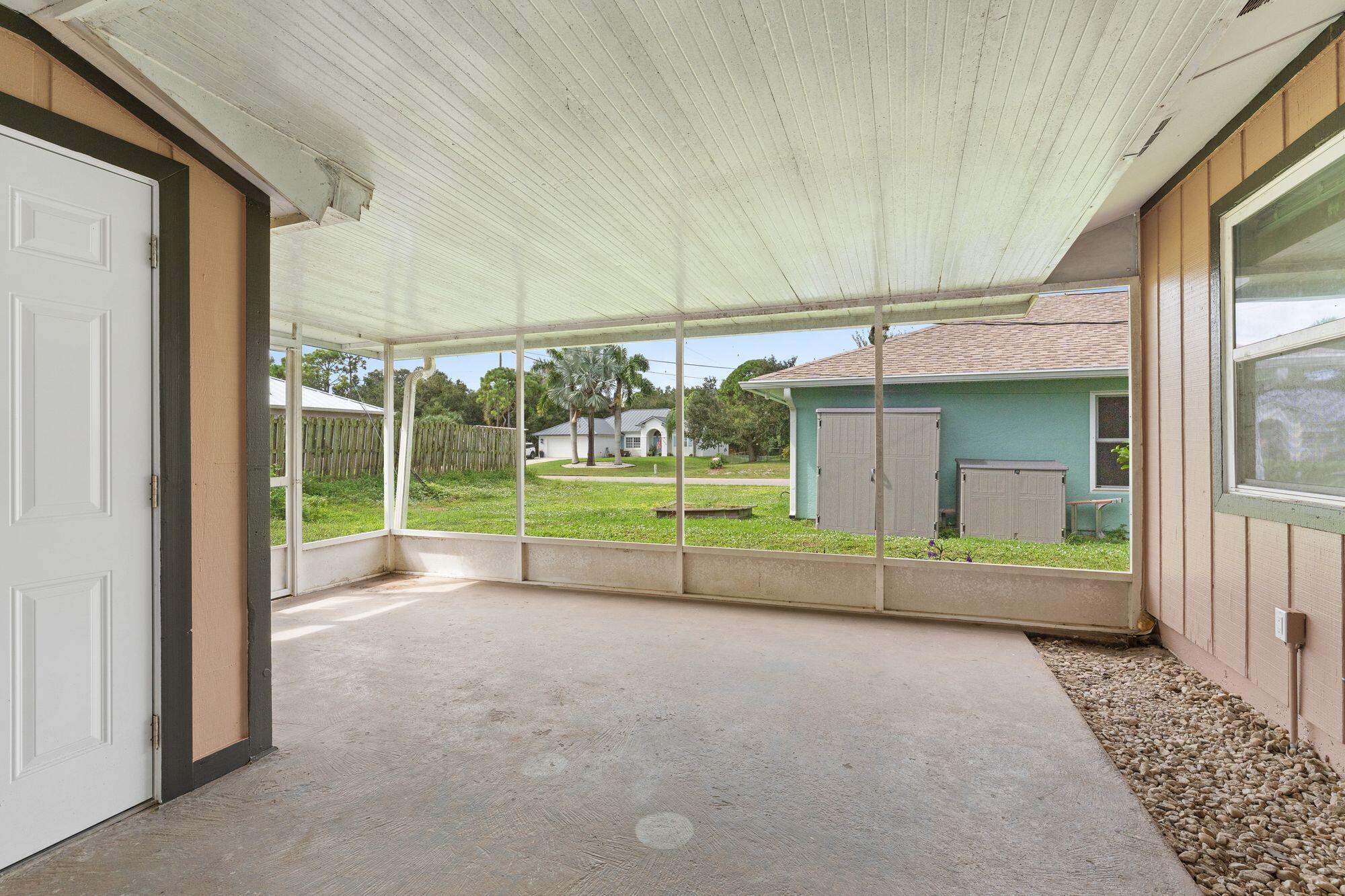 365 16th St Vero Beach, FL 32962