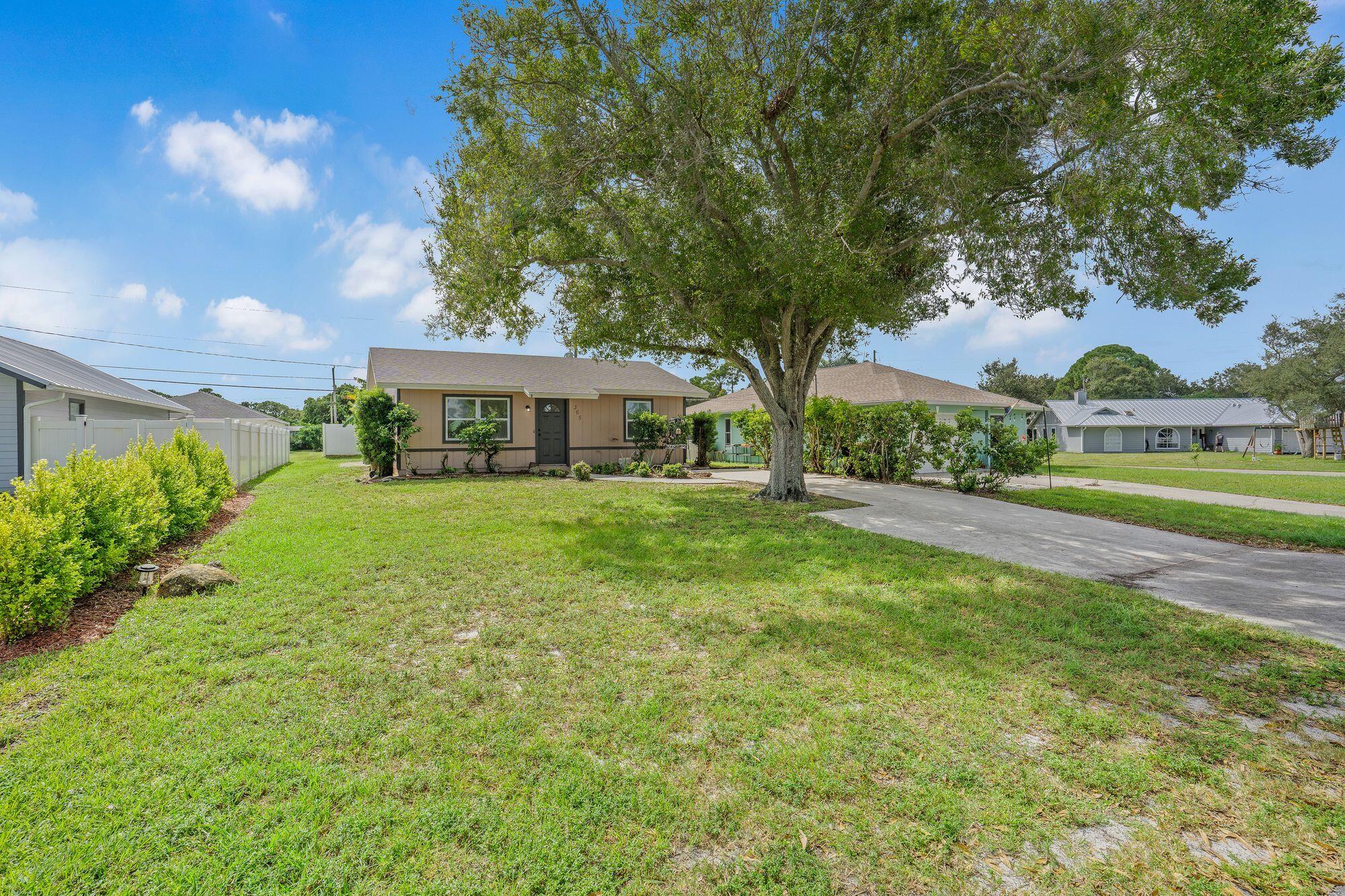 365 16th St Vero Beach, FL 32962