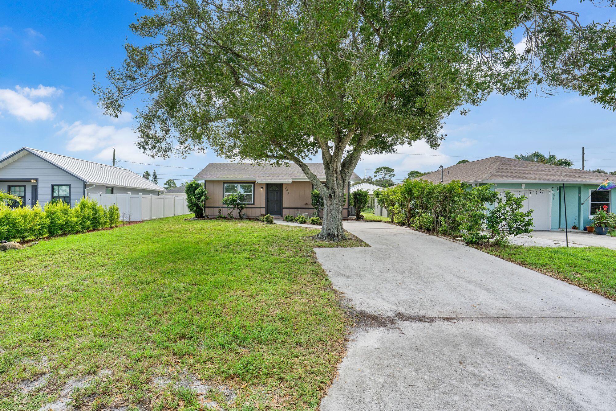 365 16th St Vero Beach, FL 32962