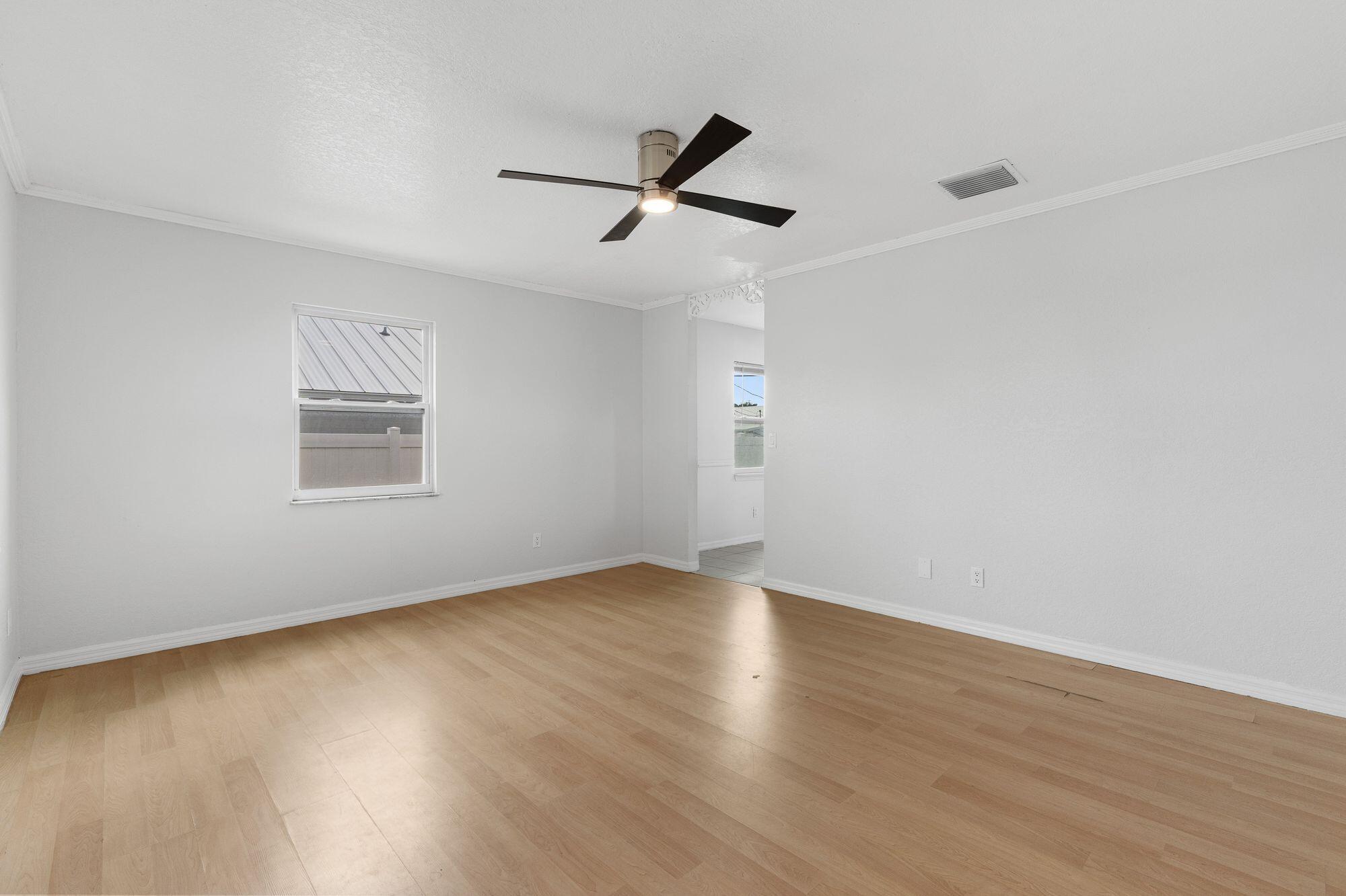 365 16th St Vero Beach, FL 32962