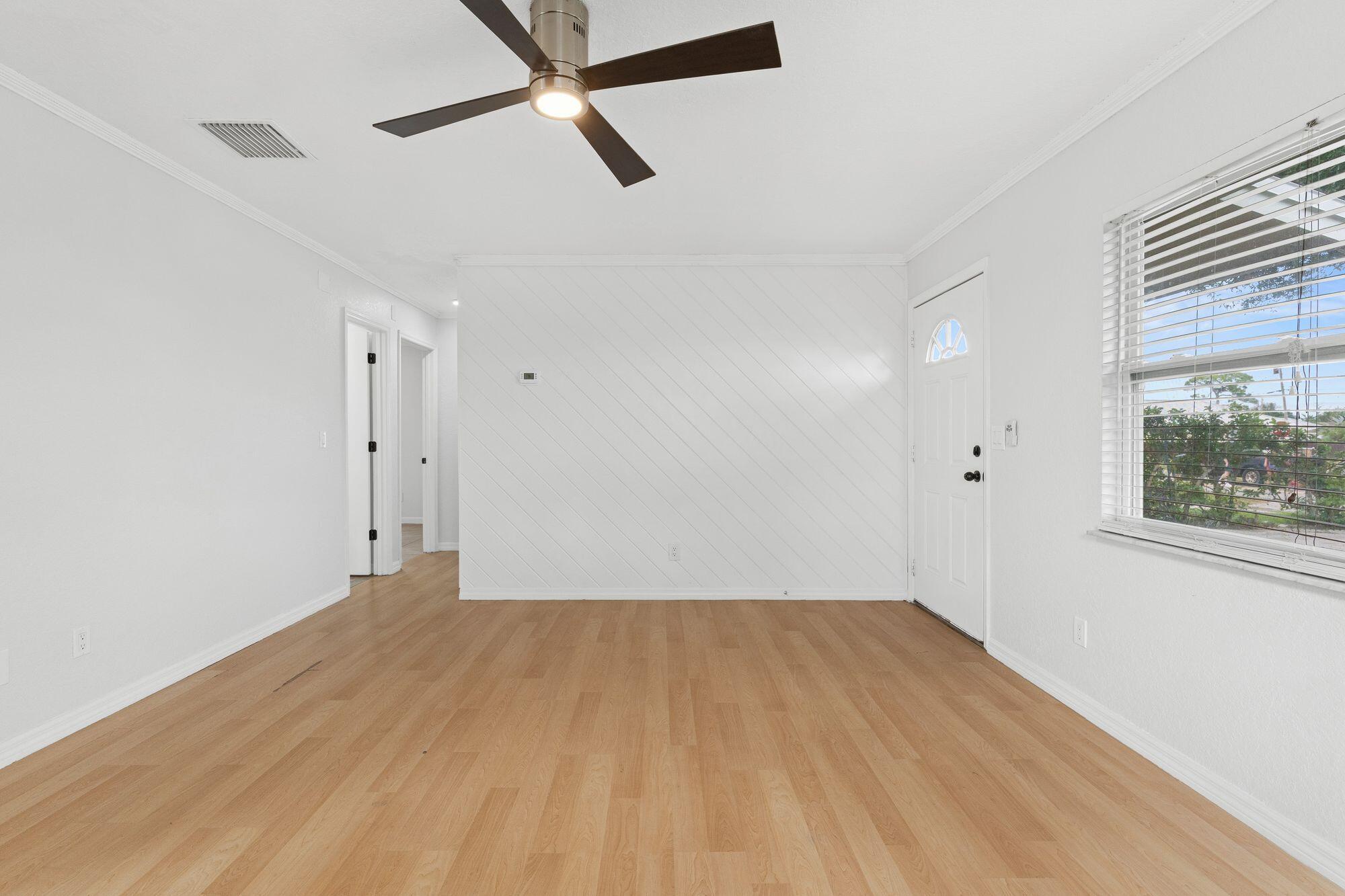 365 16th St Vero Beach, FL 32962