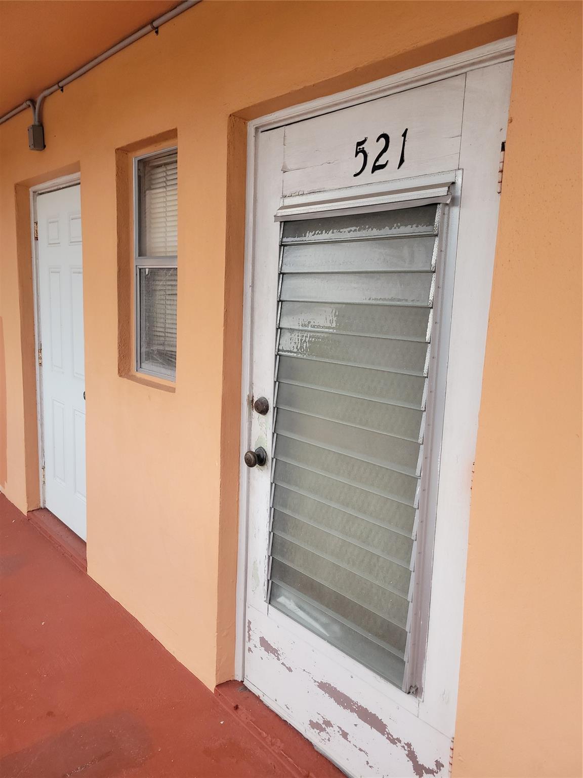18900 NE 3rd Ct #521,Miami, FL 33179