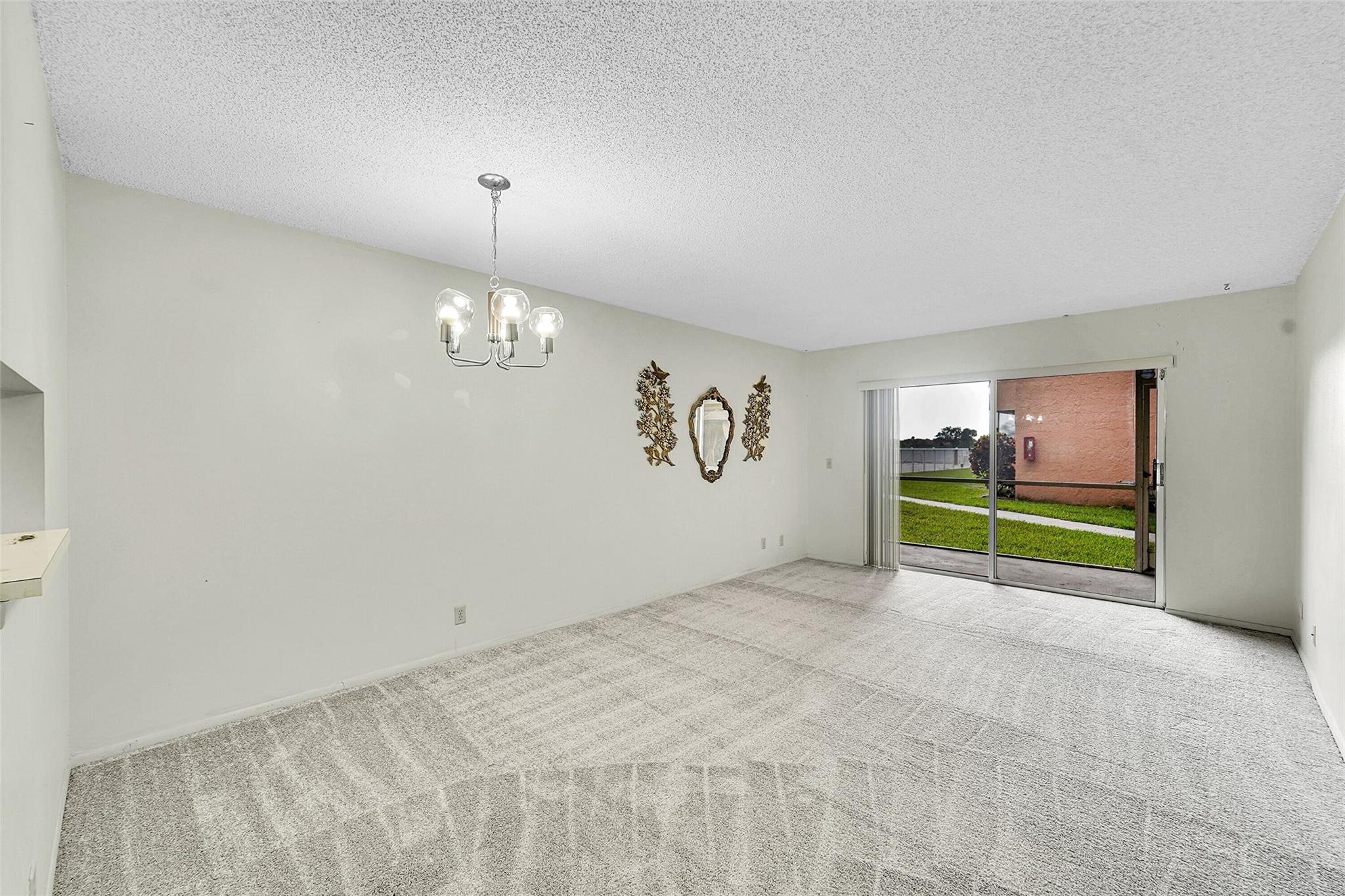 3048 E Sunrise Lks Dr #112