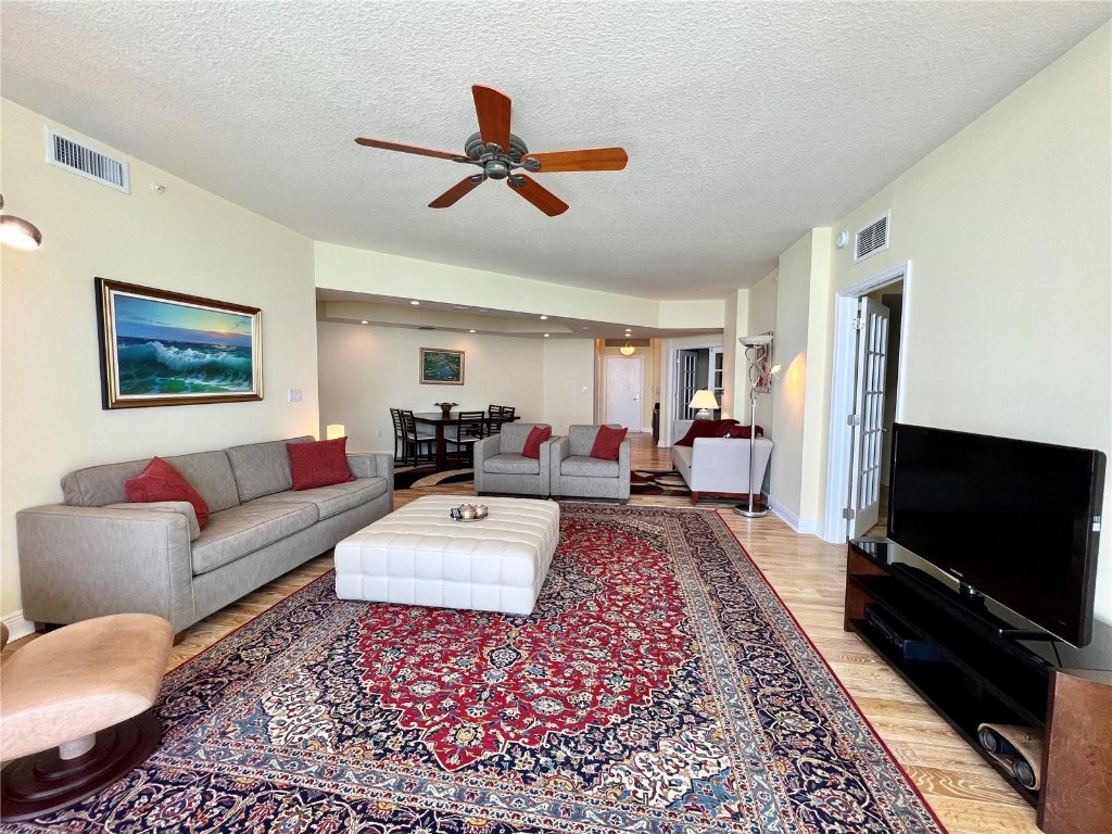 6001 N Ocean Dr #706 Hollywood, FL 33019