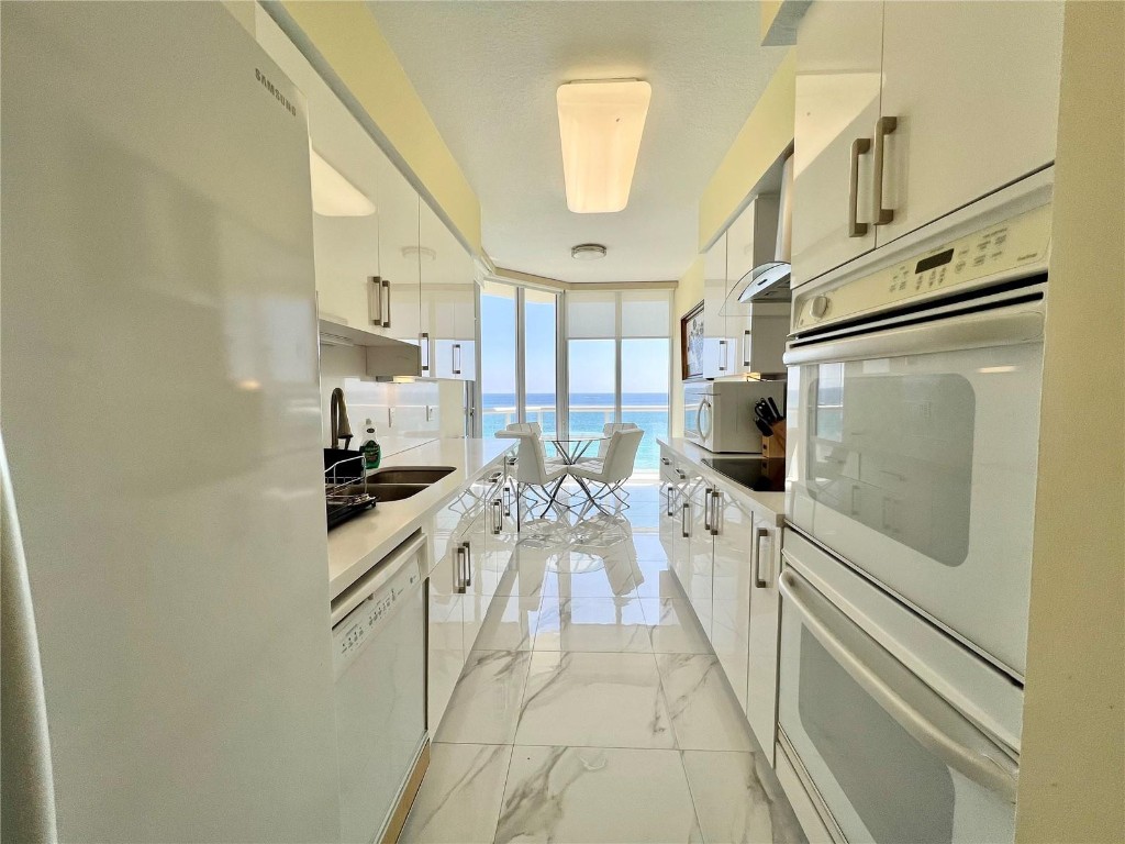 6001 N Ocean Dr #706 Hollywood, FL 33019