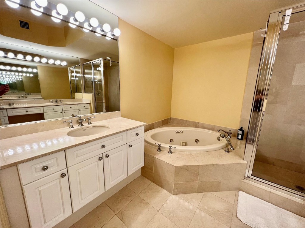 6001 N Ocean Dr #706 Hollywood, FL 33019