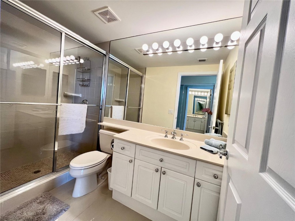 6001 N Ocean Dr #706 Hollywood, FL 33019