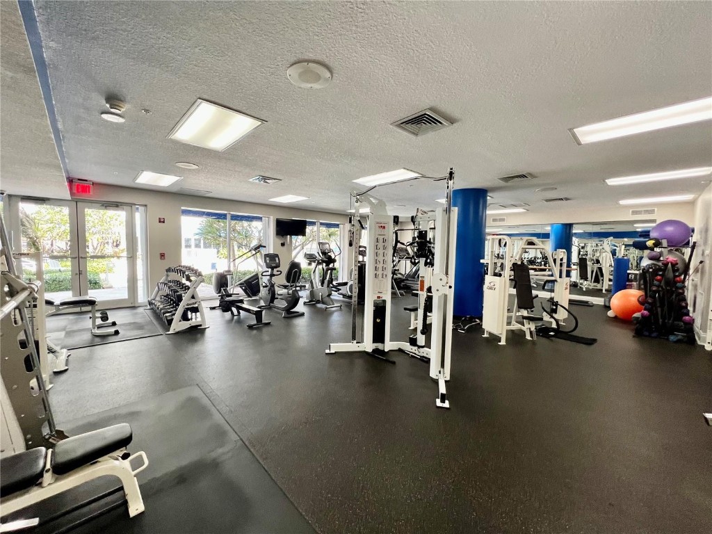 6001 N Ocean Dr #706 Hollywood, FL 33019