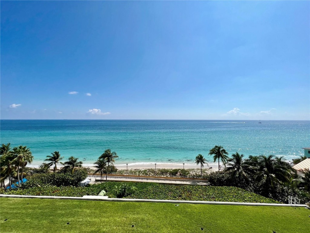 6001 N Ocean Dr #706 Hollywood, FL 33019