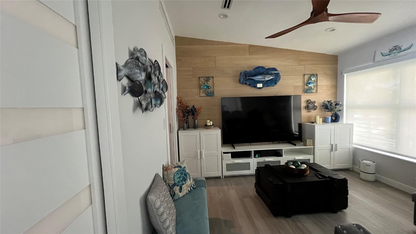 1041 Hillsboro Mile #3 Hillsboro Beach, FL 33062