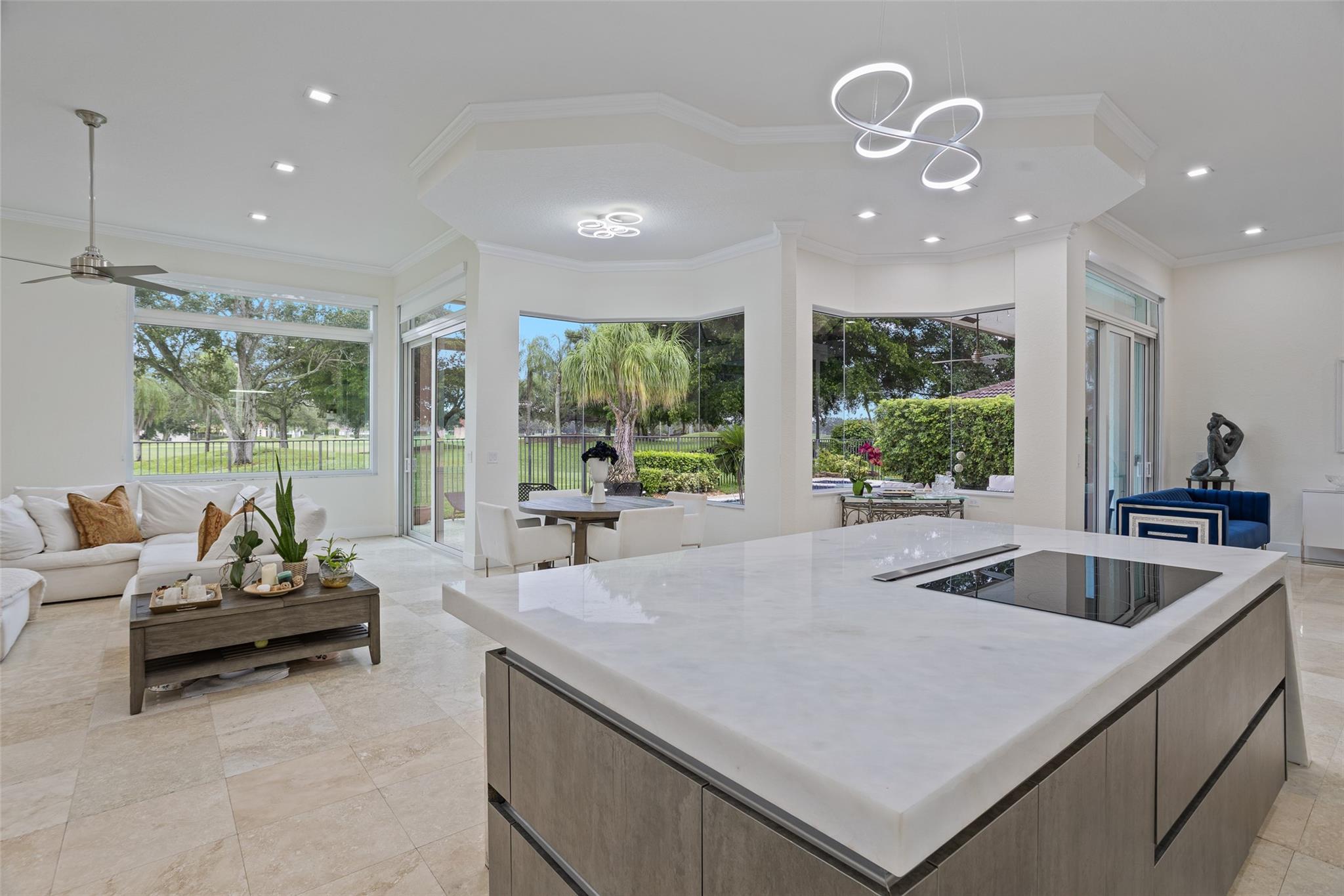 2534 Golf Vw Dr Weston, FL 33327