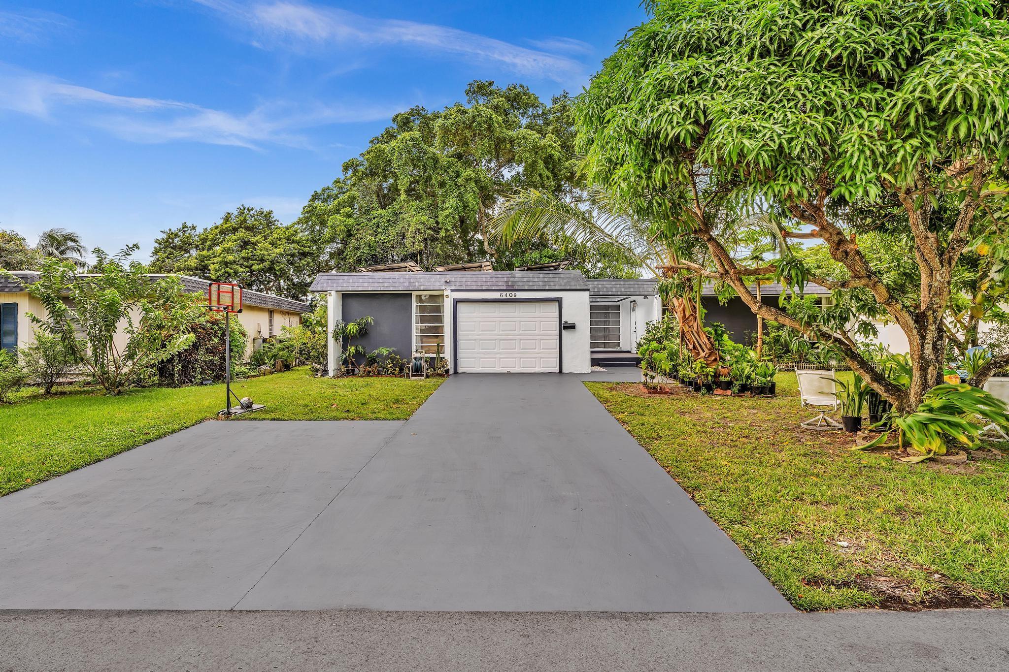 6409 NW 72nd Ave