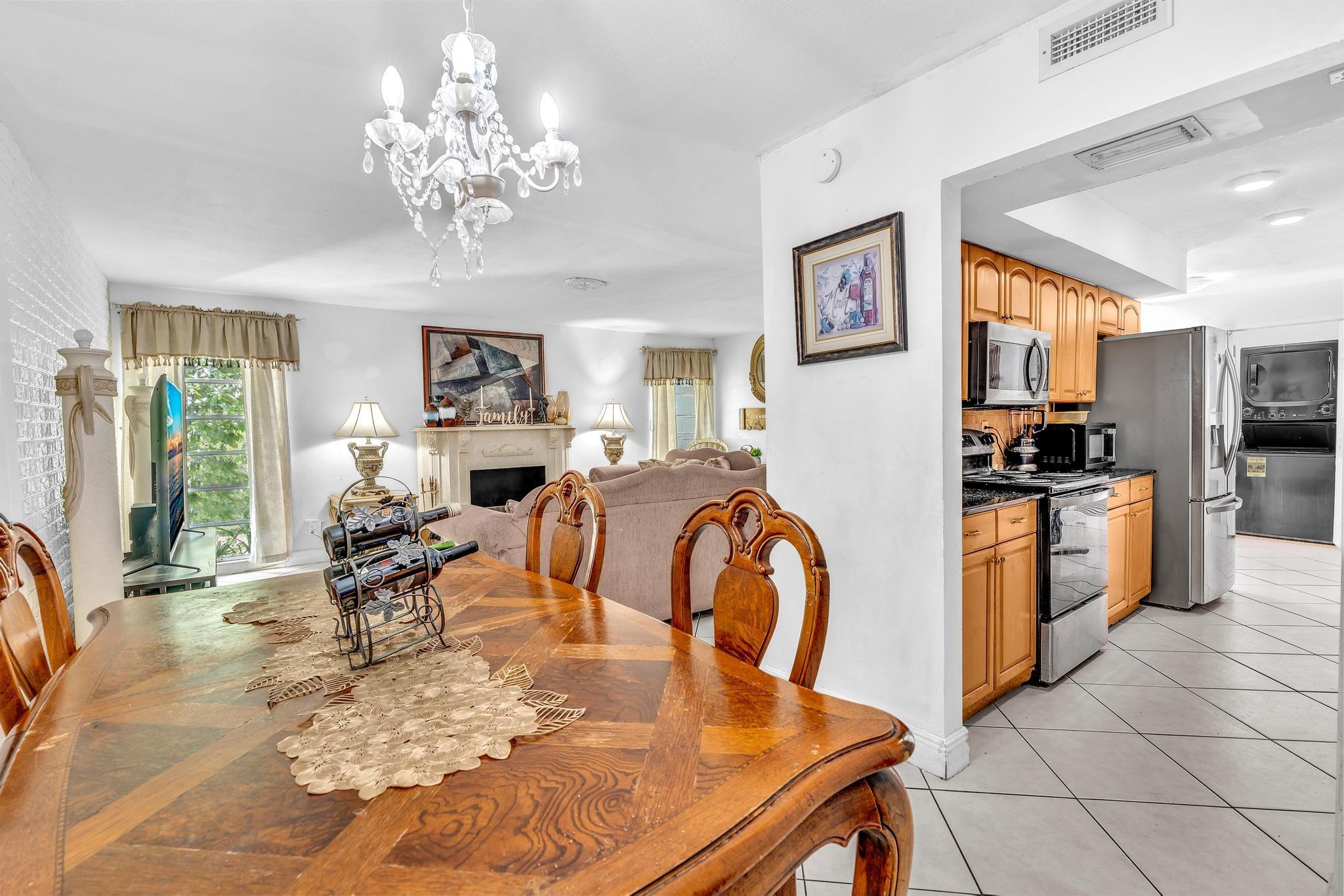 6409 NW 72nd Ave,Tamarac, FL 33321