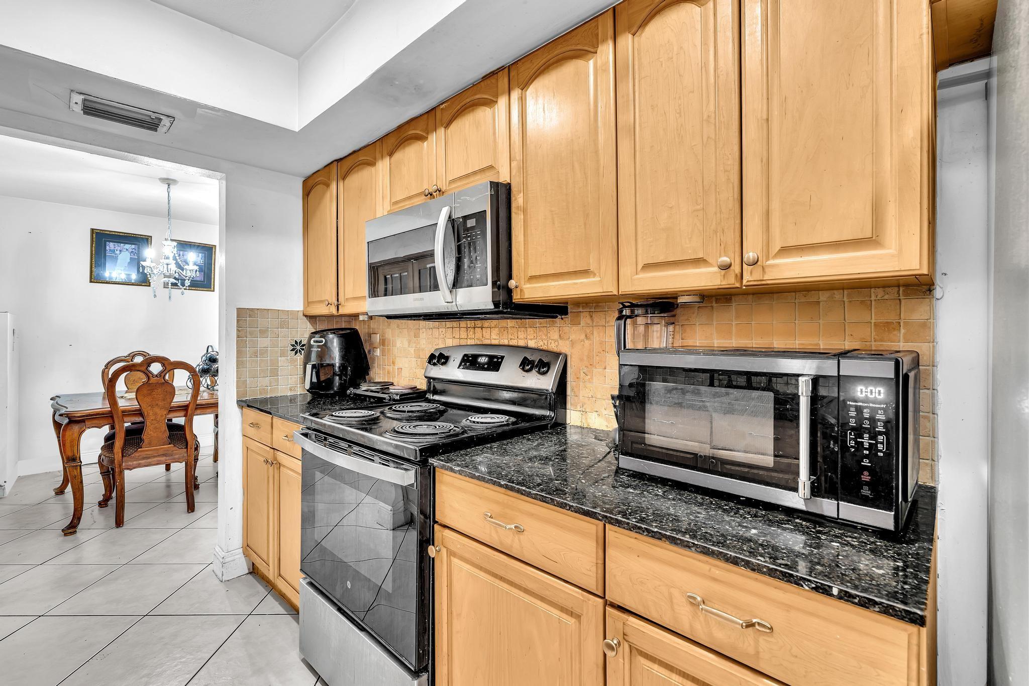 6409 NW 72nd Ave,Tamarac, FL 33321