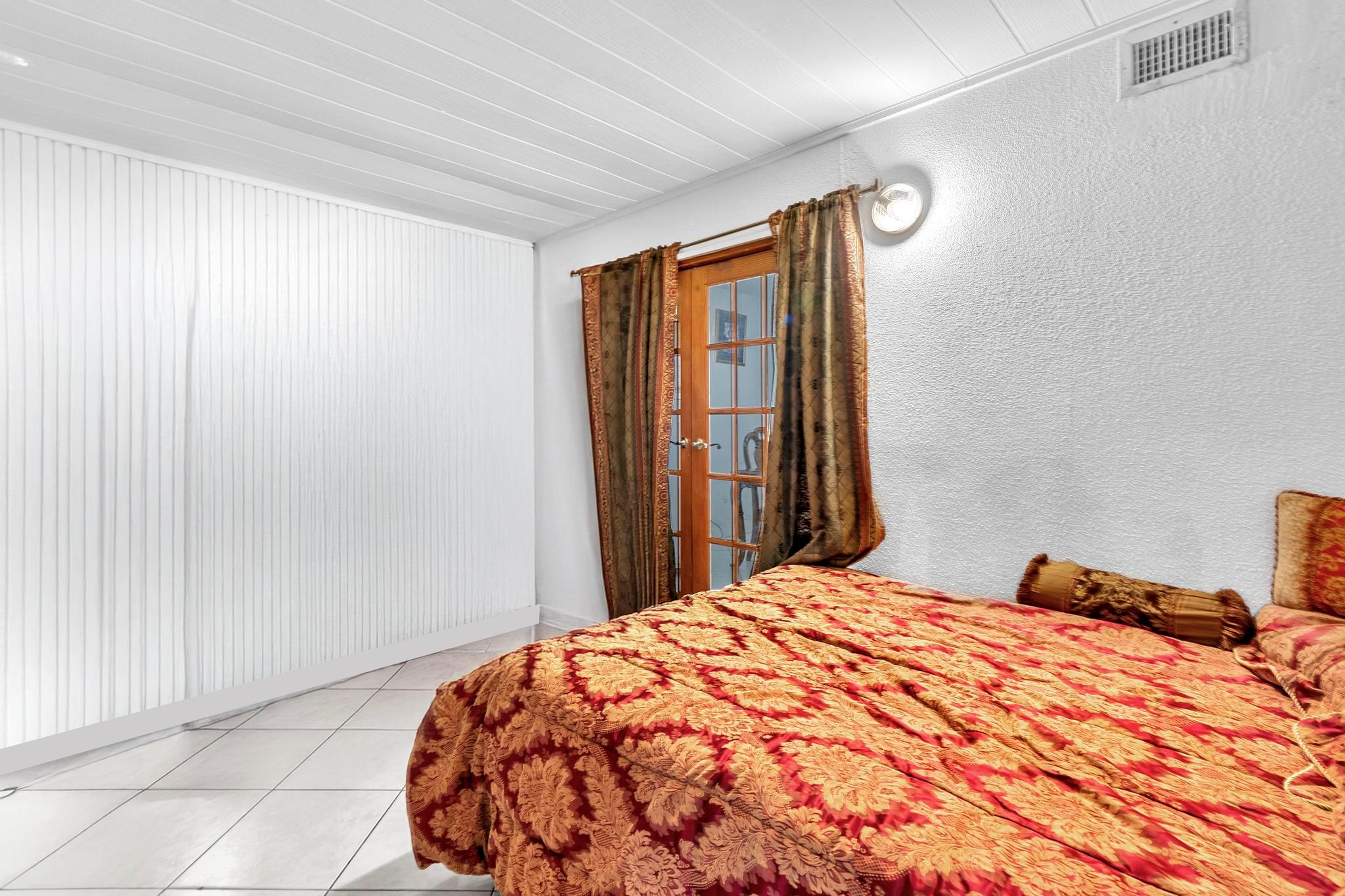 6409 NW 72nd Ave,Tamarac, FL 33321