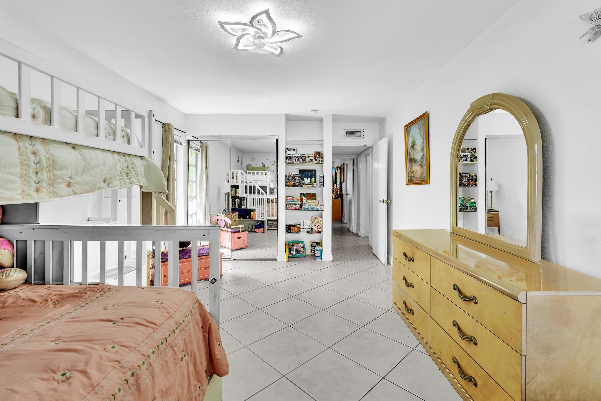 6409 NW 72nd Ave,Tamarac, FL 33321