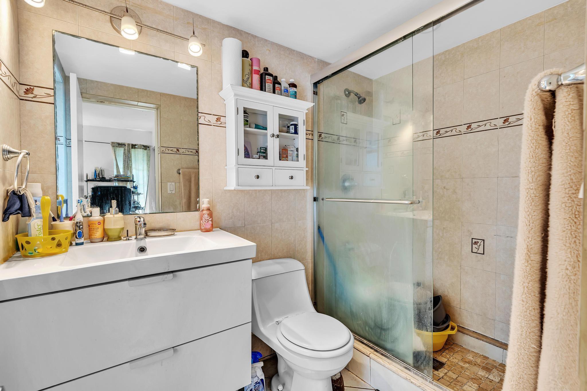 6409 NW 72nd Ave,Tamarac, FL 33321