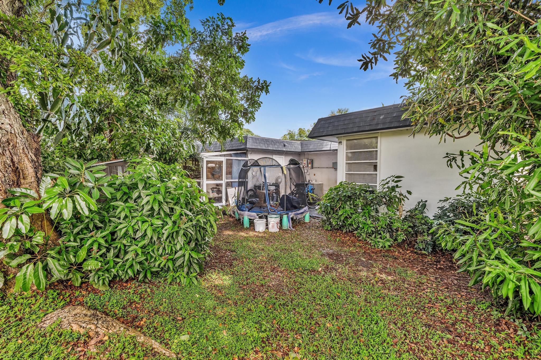 6409 NW 72nd Ave,Tamarac, FL 33321