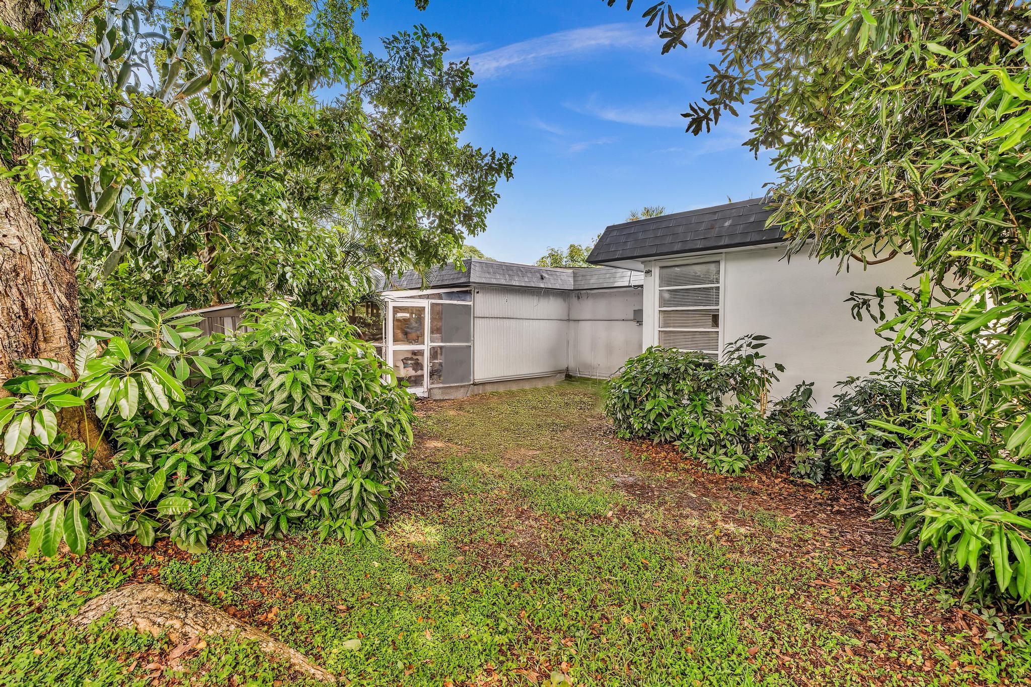 6409 NW 72nd Ave,Tamarac, FL 33321