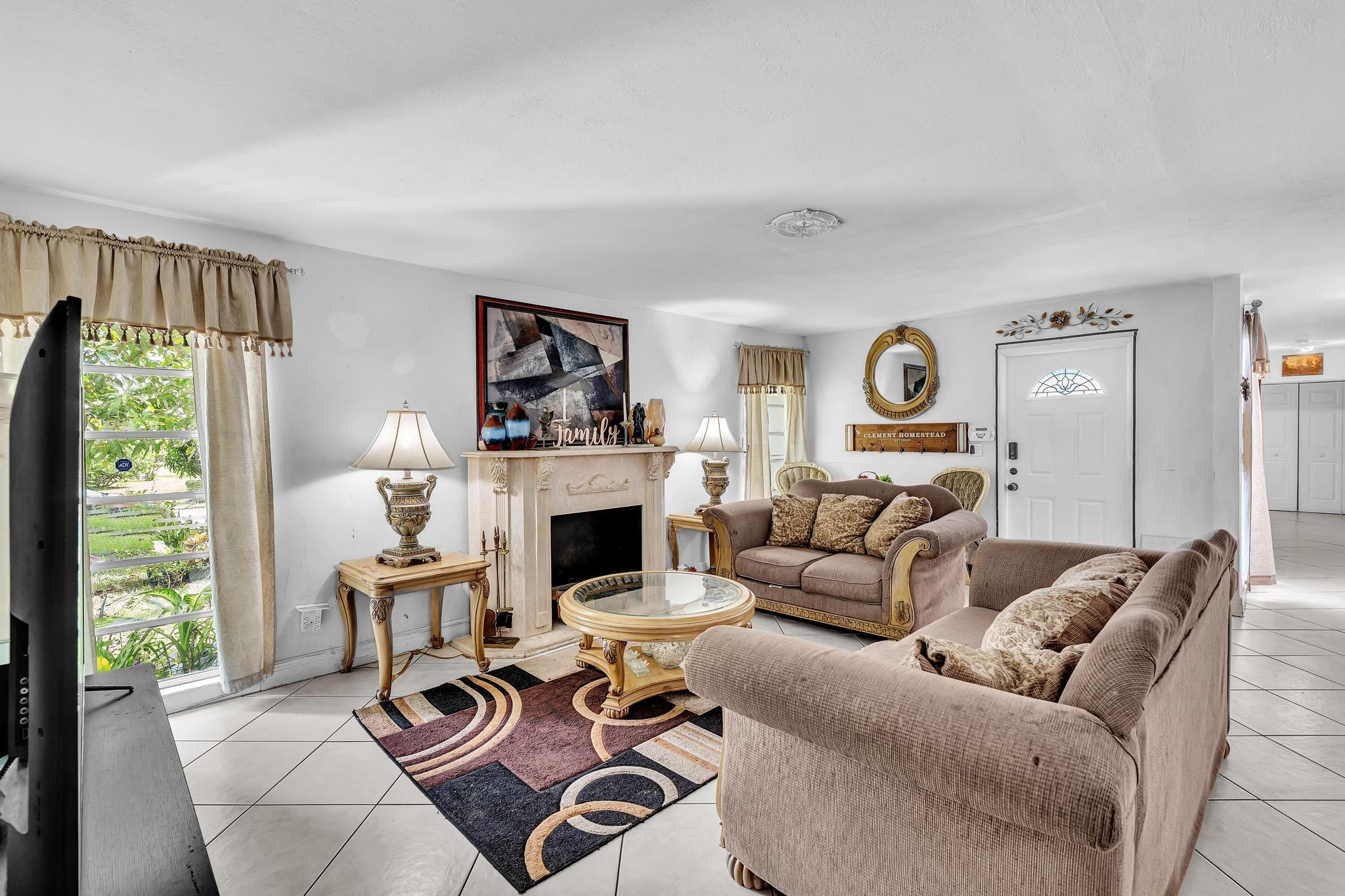 6409 NW 72nd Ave,Tamarac, FL 33321