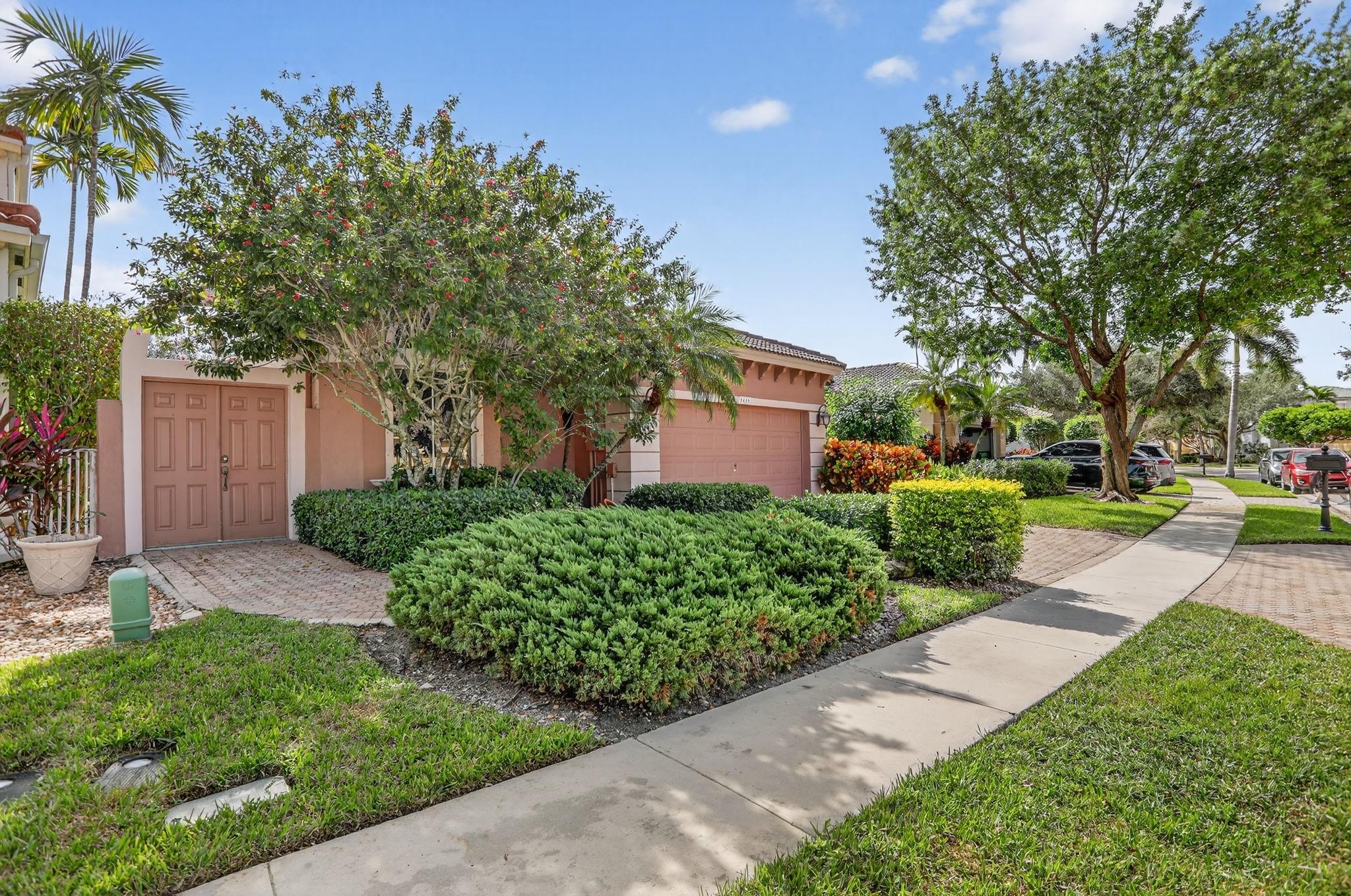 5859 NW 125th Ter