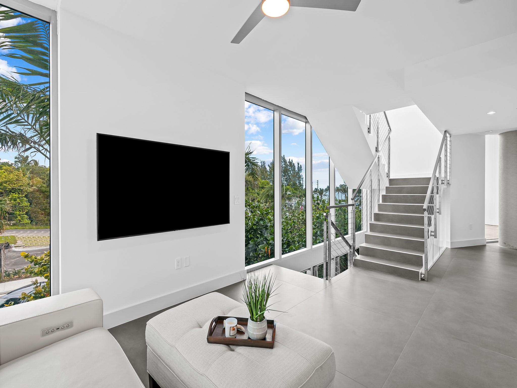 701 N Fort Lauderdale Bch Blvd #TH1 Fort Lauderdale, FL 33304 701 N Fort Lauderdale Bch Blvd #TH1 Fort Lauderdale, FL 33304
