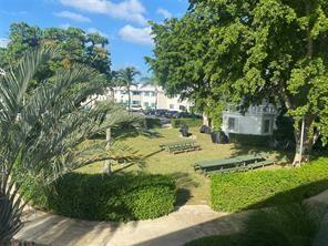 1821 NE 62nd St #432