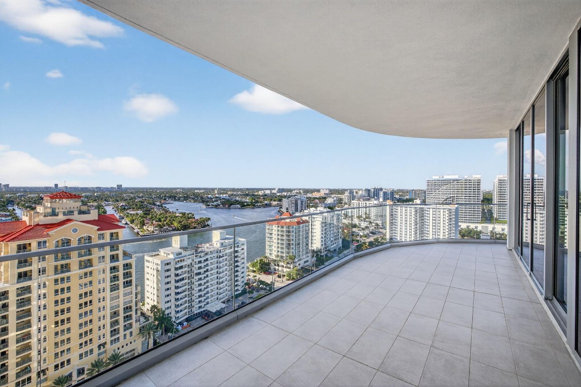 151 N Seabreeze #1803-E Fort Lauderdale, FL 33304