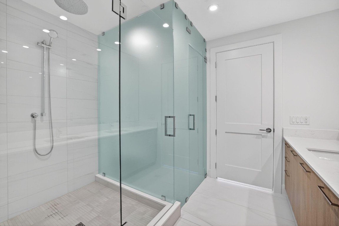 151 N Seabreeze #1803-E Fort Lauderdale, FL 33304