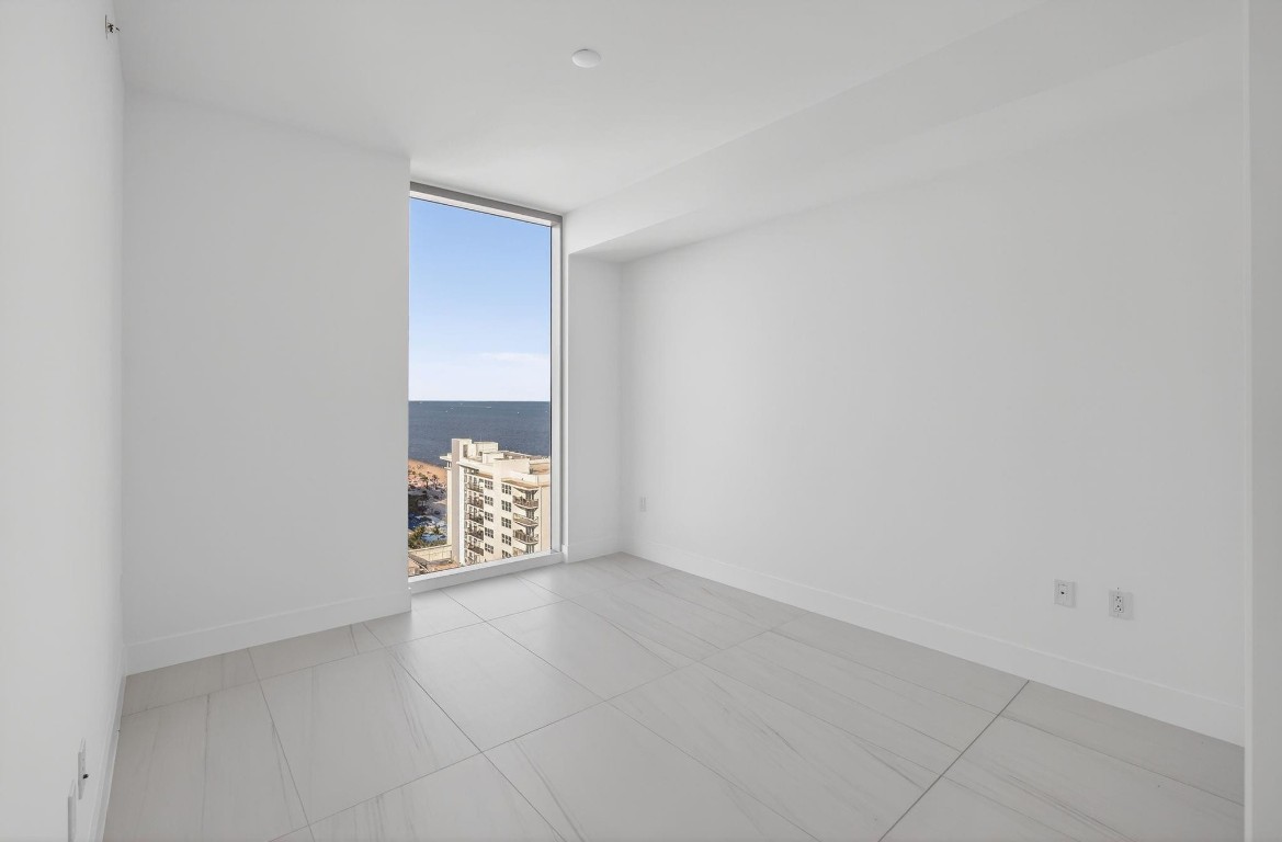 151 N Seabreeze #1803-E Fort Lauderdale, FL 33304