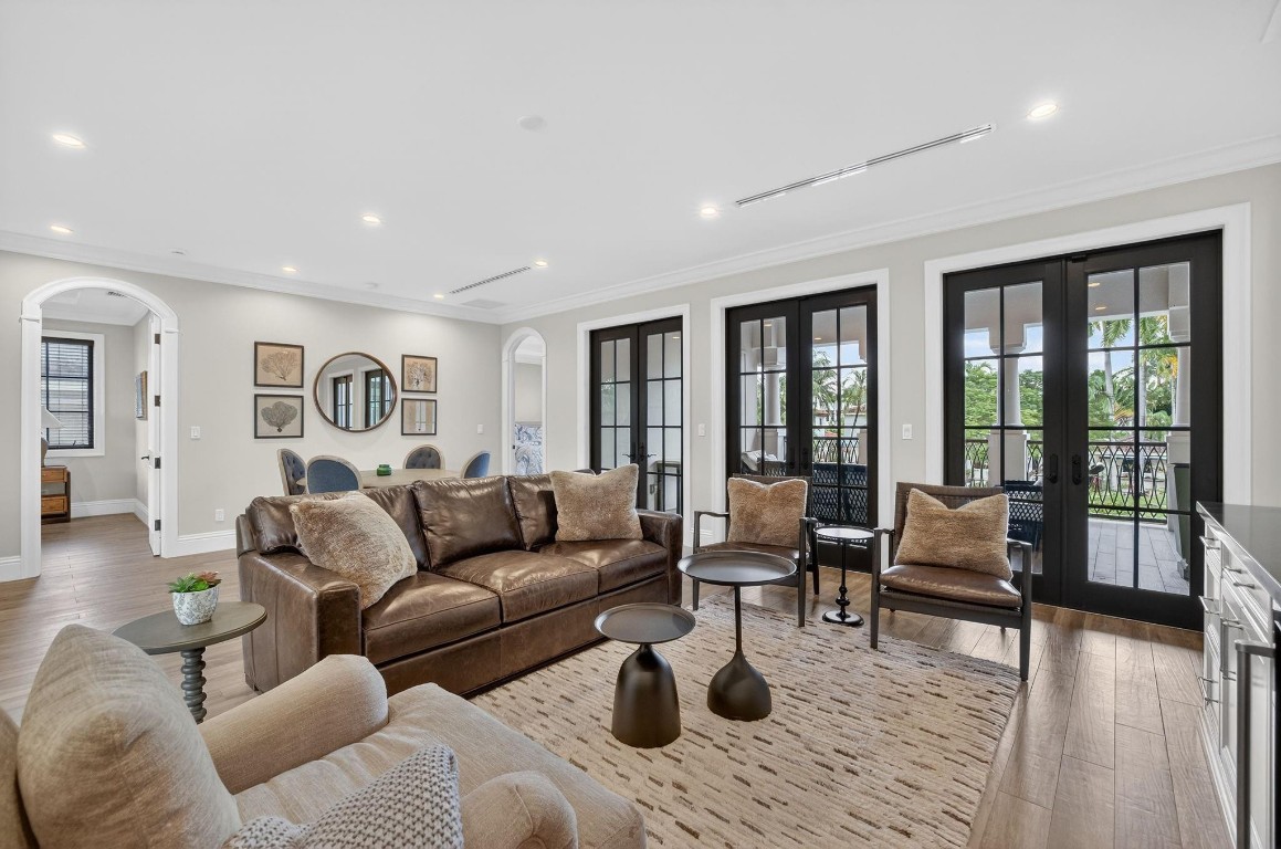 2425 Delmar Fort Lauderdale, FL 33301