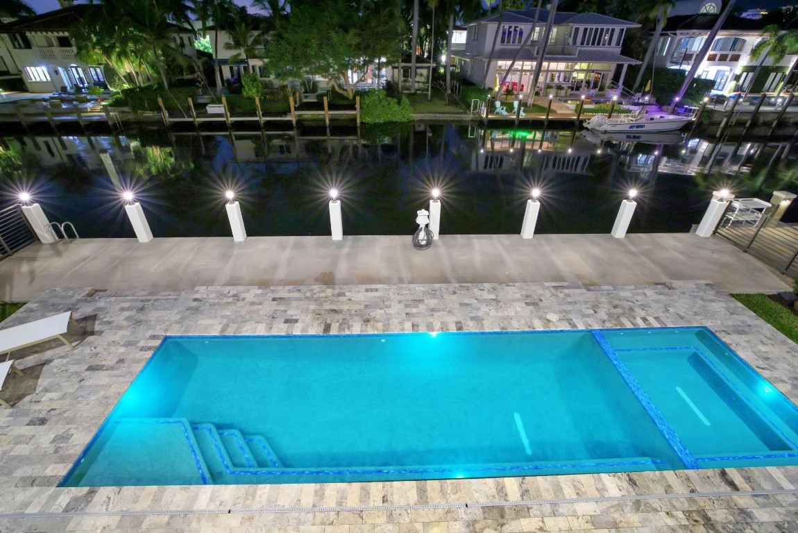 2425 Delmar Fort Lauderdale, FL 33301