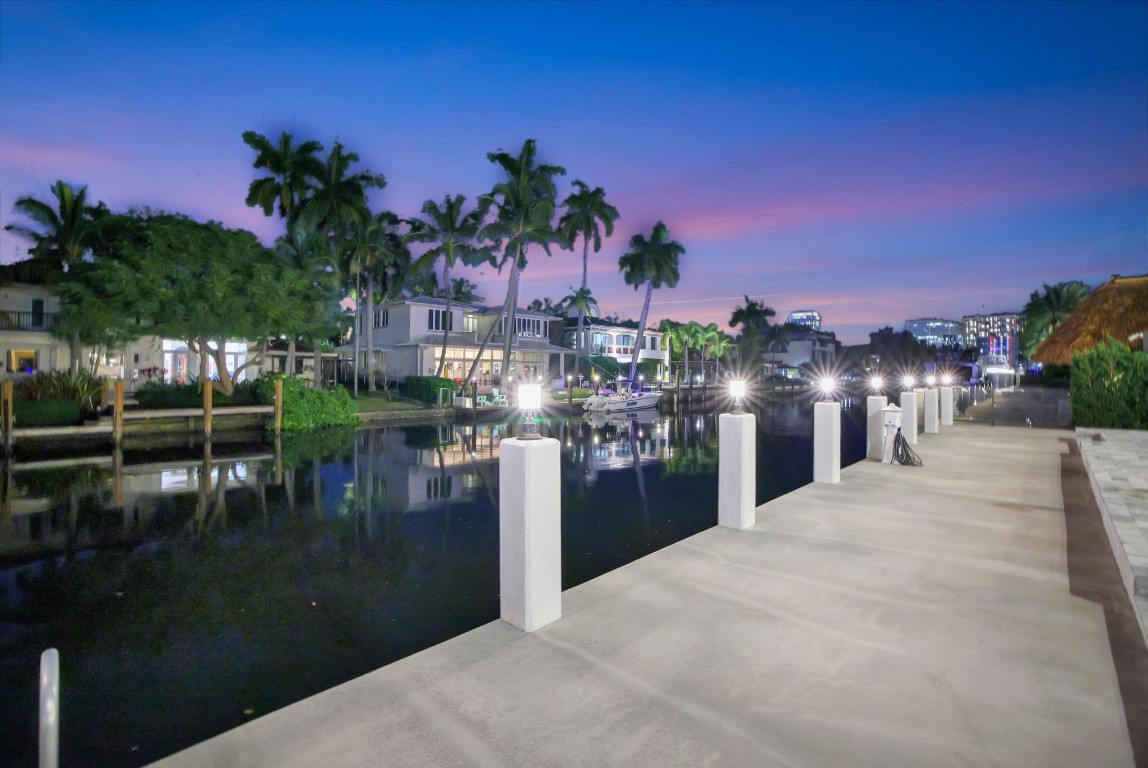 2425 Delmar Fort Lauderdale, FL 33301