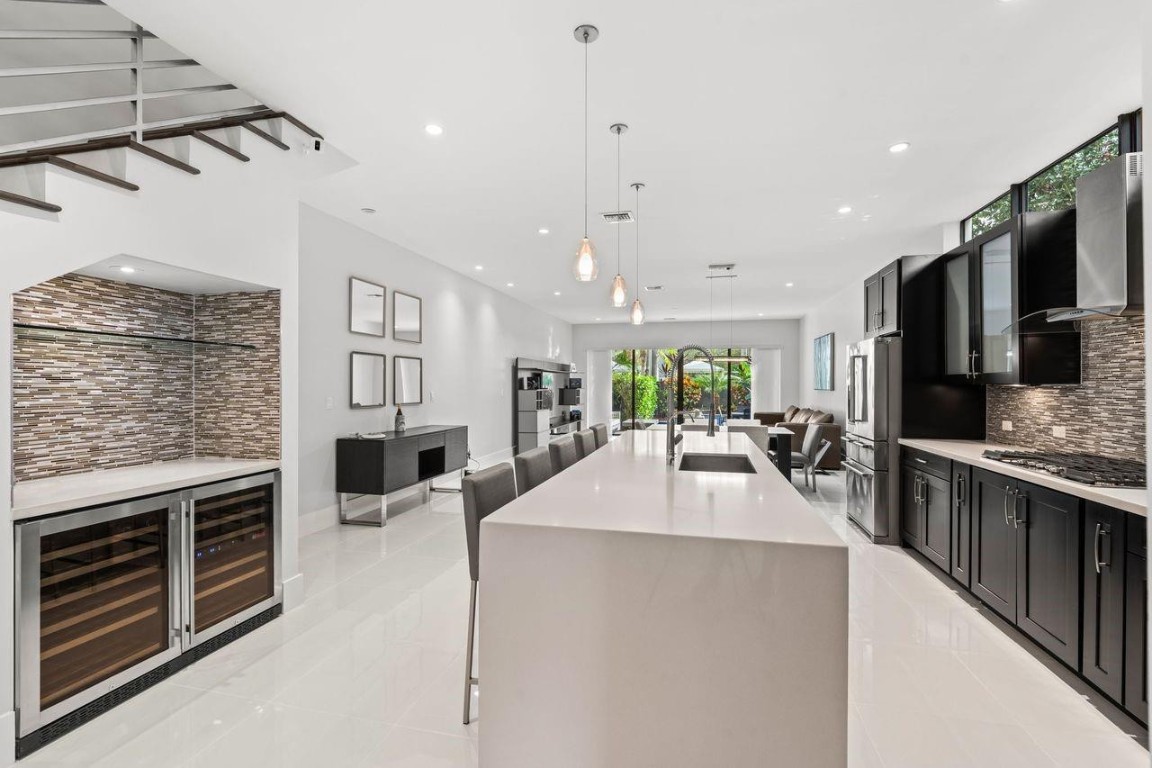 928 NE 16th #928 Fort Lauderdale, FL 33304