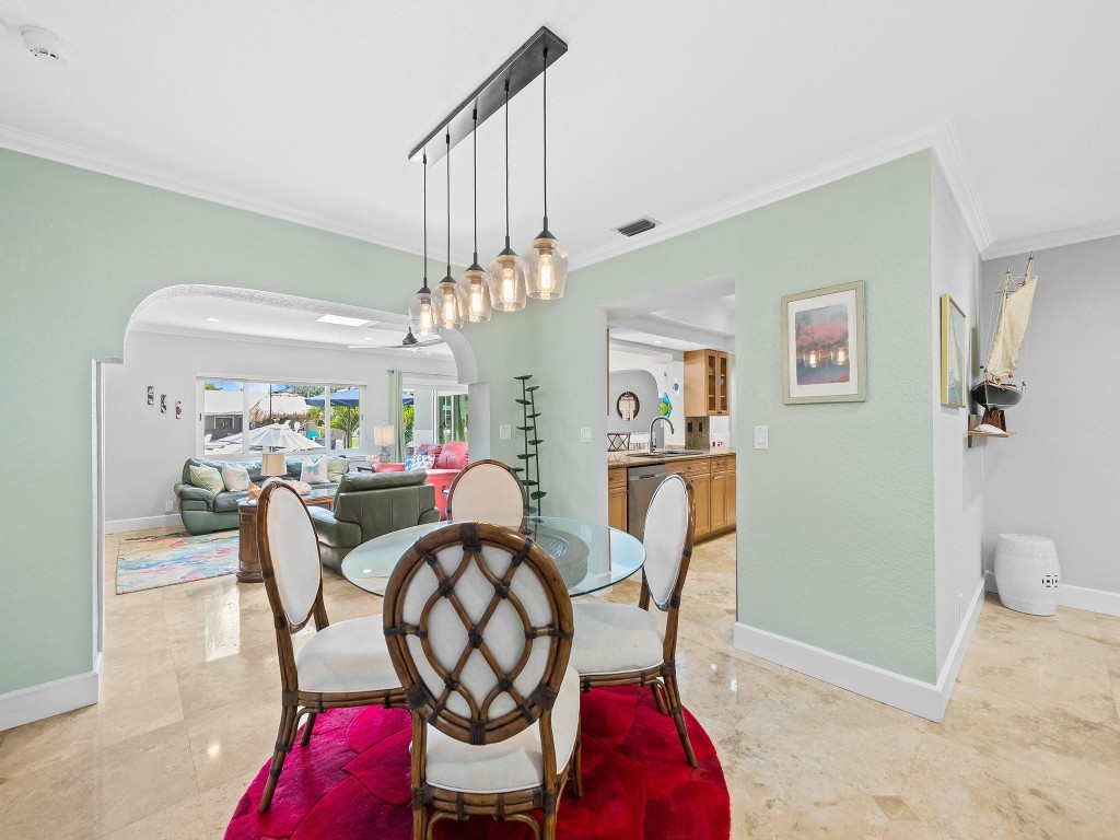 3040 46th Fort Lauderdale, FL 33308