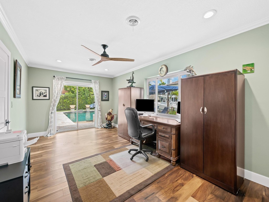 3040 46th Fort Lauderdale, FL 33308