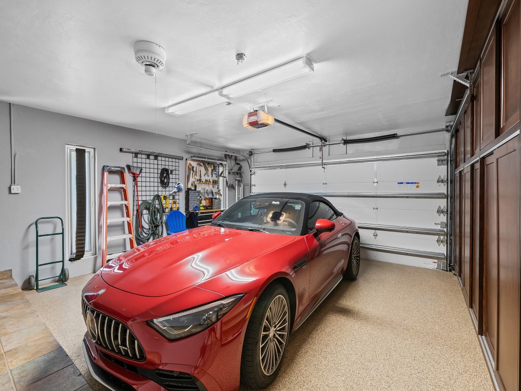 3040 46th Fort Lauderdale, FL 33308