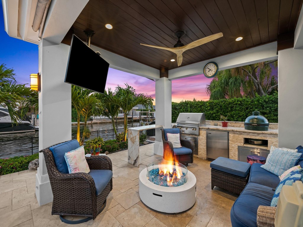 3040 46th Fort Lauderdale, FL 33308