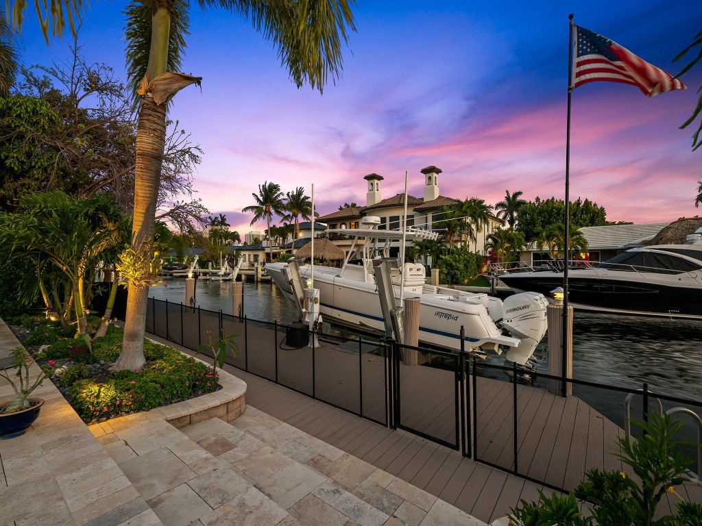 3040 46th Fort Lauderdale, FL 33308